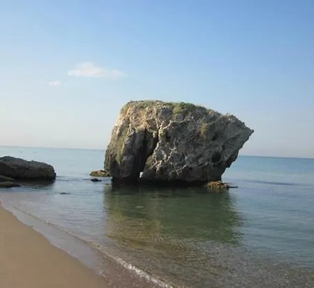 Sul Mare E Sotto Le Stelle Di Roccazzelle-manfria Apartmán